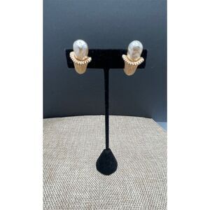 Vintage Gold Tone Clip-On Baroque Pearl Earrings calla lily flower